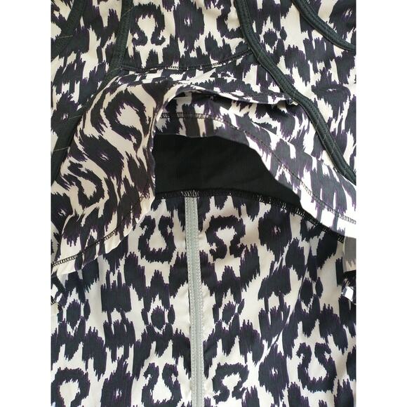 LULULEMON Women's Willpower 1/2 Zip Windbreaker Hooded Jacket Ikat Size 0/2? EUC - Picture 5 of 11